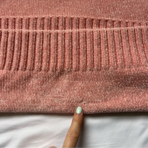 COMFY Pink Sweater - Oversized - Picture 7 of 7